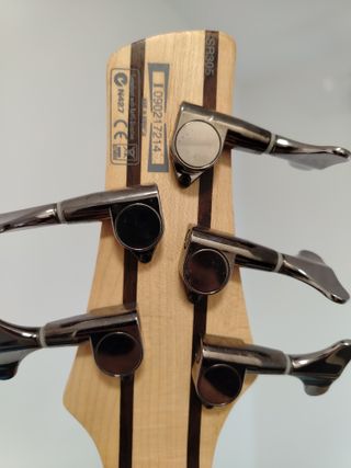 Ibanez Soundgear SR305 - 5 Cuerdas - Activo