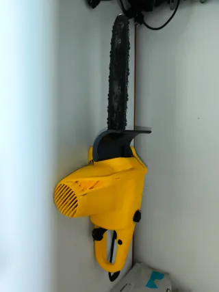 Motosierra Eléctrica Amarilla