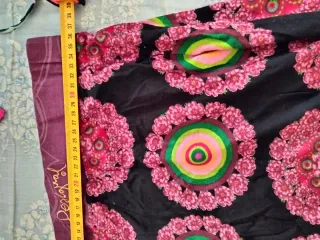 Falda Desigual Talla M Estampada