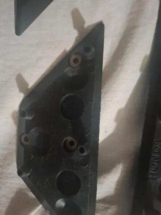 Reposapiés Honda Forza 750 4 udes