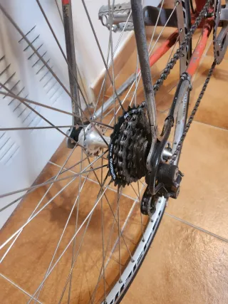 Bicicleta Clásica G.P.C. 1972 Roja