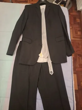 Traje de boda negro y gris