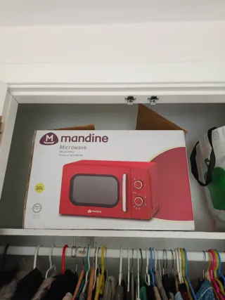 Microondas Mandine Rojo 20L en garantía