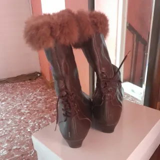 Stivaletti pelle marrone con pelliccia n.40