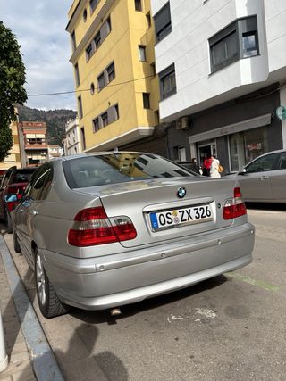 BMW 320 2004