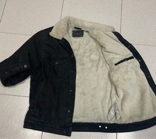 Chaqueta vaquera negra hombre Pull&Bear