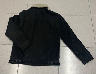 Chaqueta vaquera negra hombre Pull&Bear