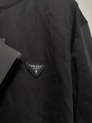 Camiseta Prada Negra