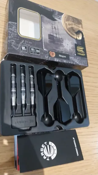 Dardos Target Black Marque Heracles