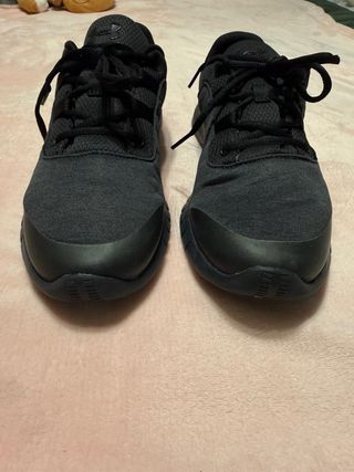 Zapatillas Under Armour Negras