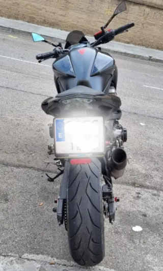 Kawasaki Z800E Negra