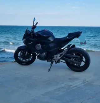 Kawasaki Z800E Negra