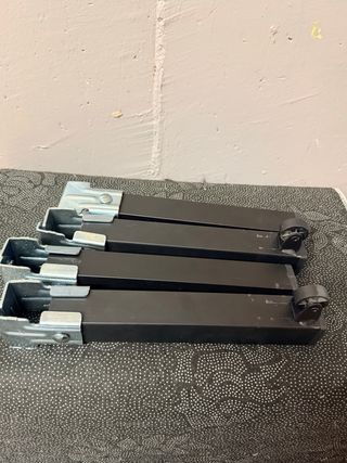 Patas metálicas plegables con ruedas