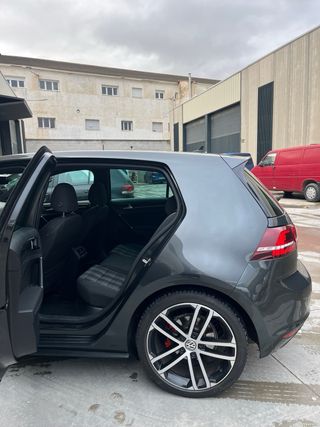 Volkswagen Golf 2014