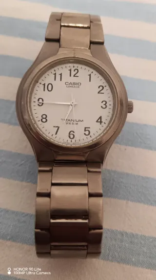 Orologio Casio Lineage Titanium LIN-162