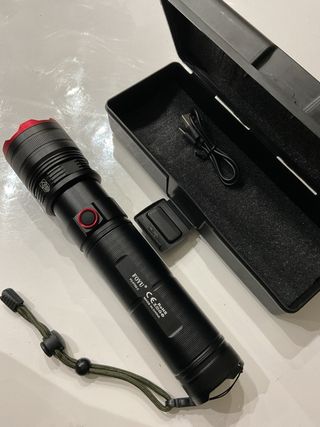 Torcia LED potente 80000W con custodia