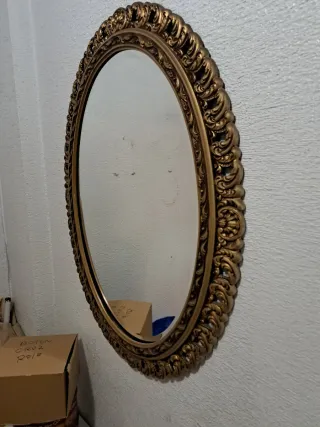 Espejo Ovalado Dorado..venta en persona..