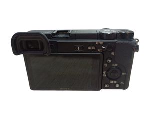 CAMARA DIGITAL EVIL SONY ALPHA ILCE-6400  + CAJA *SOLO CUERPO*