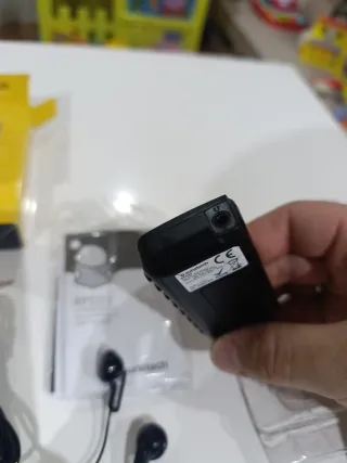 Radio Portátil Suntech Negra