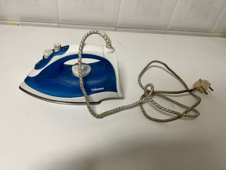 Plancha Tristar azul y blanca