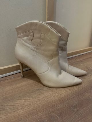 Botines Cowboy Beige Tacón