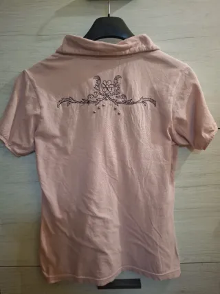 Maglia rosa con stampa