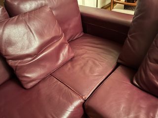 Sofá modular multiposición piel granate