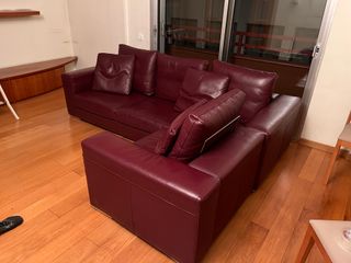 Sofá modular multiposición piel granate