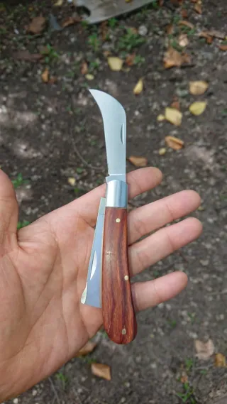 Cuchillo plegable Doble Hoja