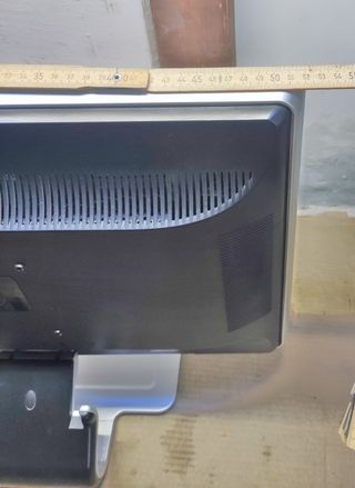 Monitor HP W2216V 22 pollici TN WSXGA+