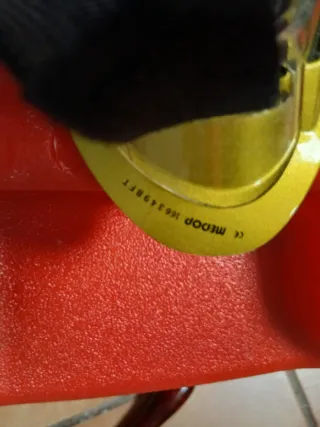 Garrafa gasolina, gafas y accesorios desbrozadora