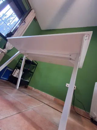 Mesa escritorio blanca seminueva