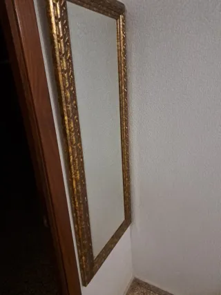Espejo Rectangular Dorado. Venta en persona.