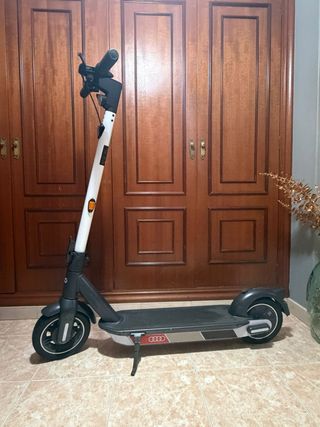 Patinete Eléctrico Audi