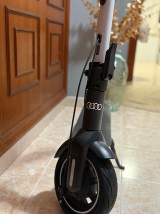 Patinete Eléctrico Audi