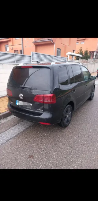 Volkswagen Touran 2013