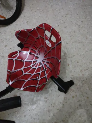 Triciclo Eléctrico Spiderman 3 Velocidades
