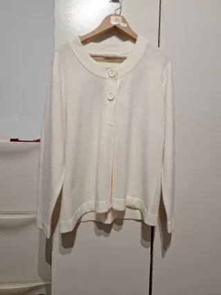 Cárdigan Blanco  crudo ,Talla XL super suave y cál