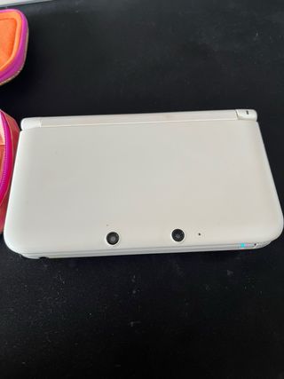 Nintendo 3DS XL Blanca + Juegos + Funda