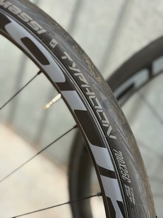 Ruedas MASSI TOUR DISC 30 con cubiertas