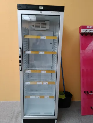 Frigorífico expositor Pecomark