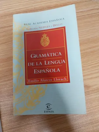 Lote libros ESTILÍSTICA Y MÉTRICA ESPAÑOLAS (UNED)