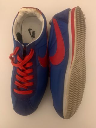 Zapatillas Nike Azules y Rojas