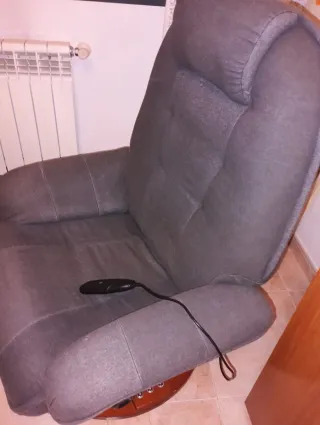 Sillón de masajes gris tela