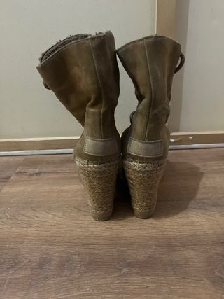Botines cuña esparto forrados