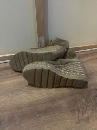 Botines cuña esparto forrados