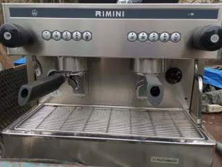 Cafetera Rimini y Molinillo