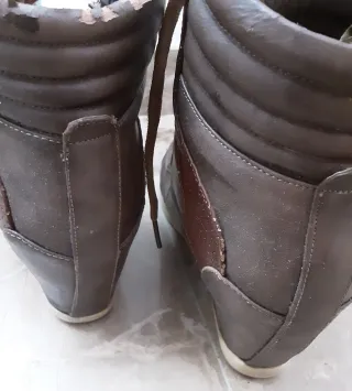 Zapatillas deportivas botín cuña interior tacón 39