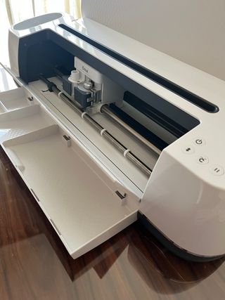 Cricut Maker prácticamente nueva