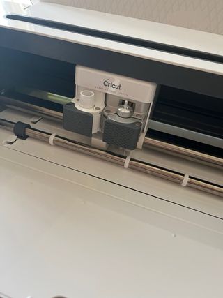Cricut Maker prácticamente nueva